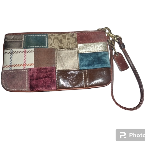 Coach Limited Addition Patchwork Holiday Tote w/ Matching Wristlet - Picture 5 of 16